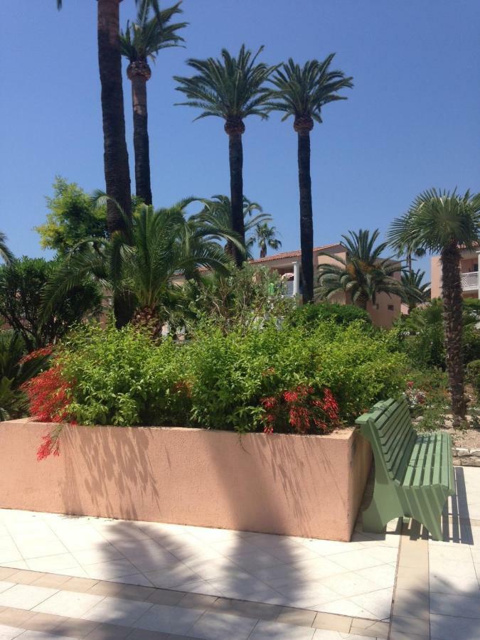 Appartement T2 De Standing Au Pied Des Plages Golfe-Juan Εξωτερικό φωτογραφία